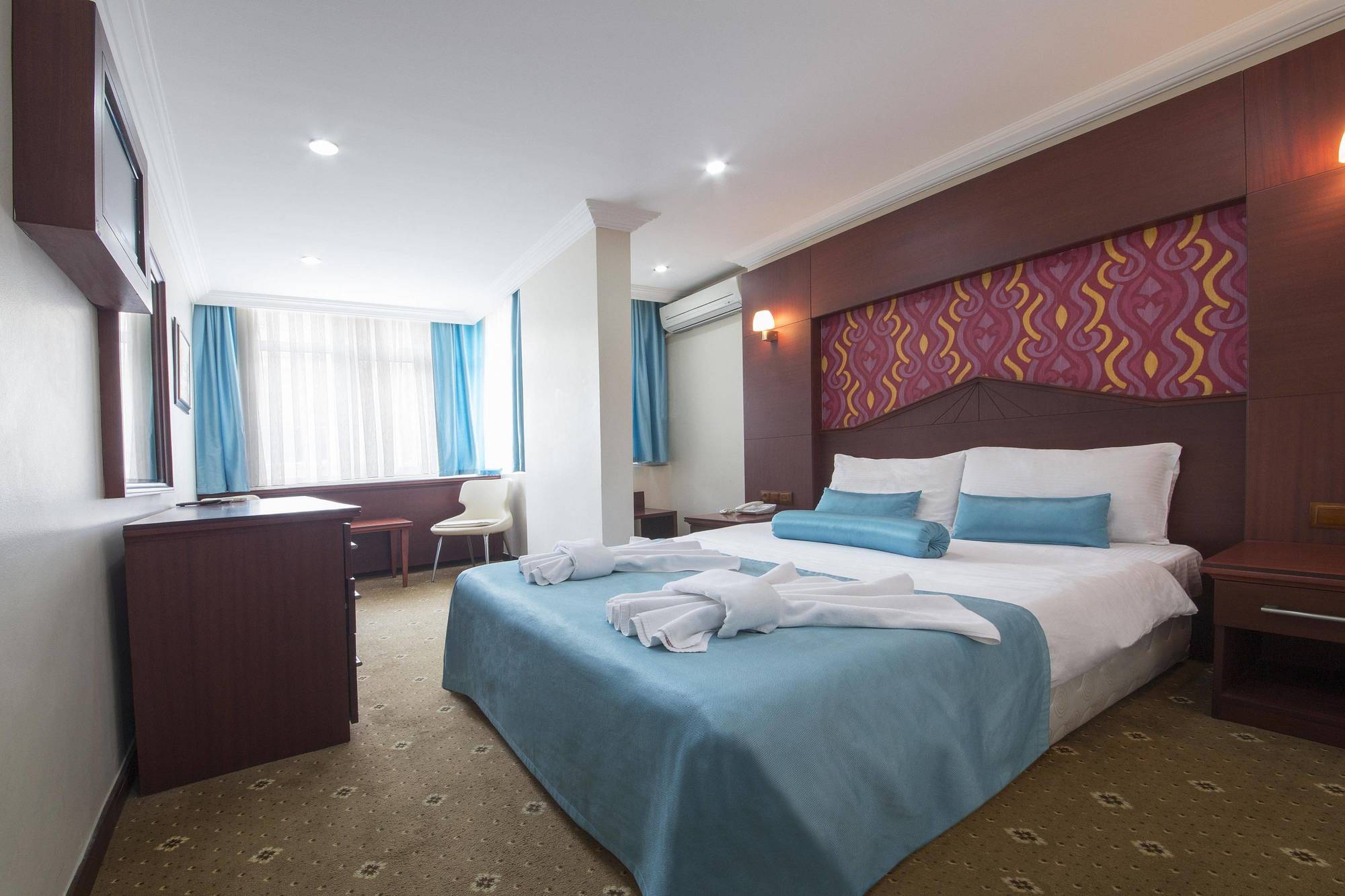 Grand Zentrum Hotel & Cafe Restaurant - Taksim Square Istanbul Eksteriør billede